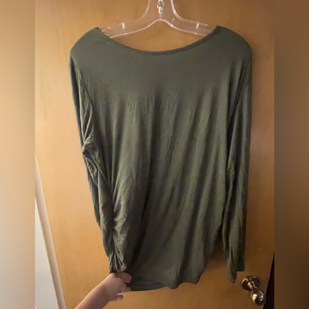 Ladies long sleeve top